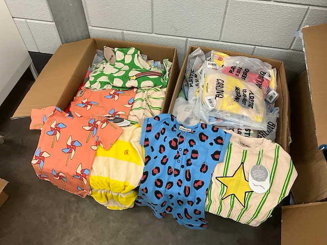 Partij kinderkleding - afbeelding 3 van  10
