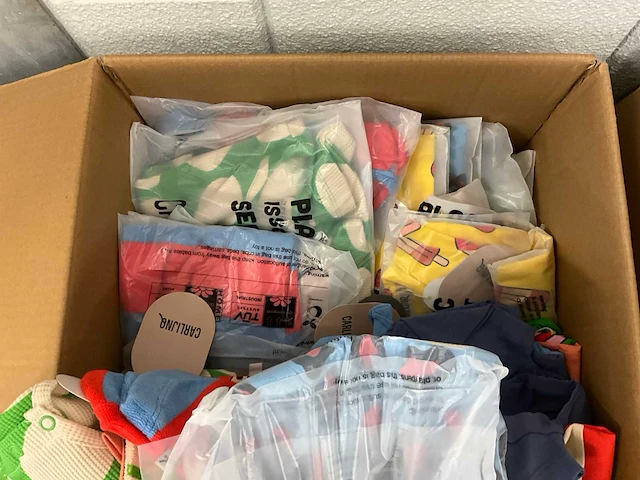 Partij kinderkleding - afbeelding 6 van  10
