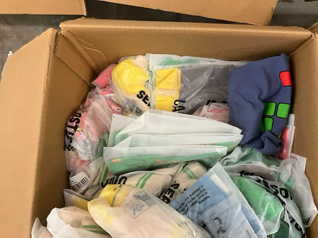 Partij kinderkleding - afbeelding 5 van  10