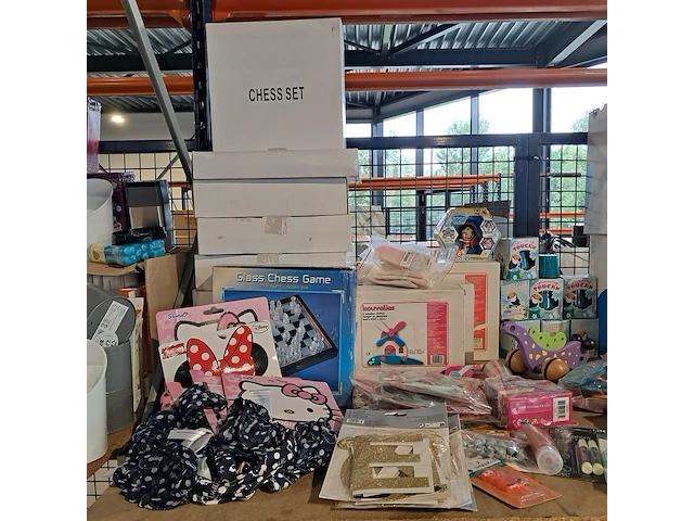 Partij kinderspeelgoed - afbeelding 10 van  26