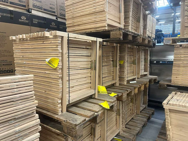 Partij klapschragen 75cm ca 600 stuks - afbeelding 2 van  9