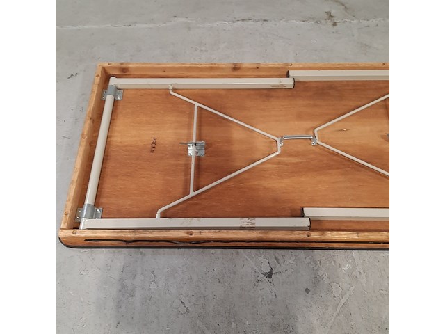 Partij klaptafels - afbeelding 16 van  17