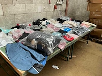Partij kleding (100x) - afbeelding 1 van  15