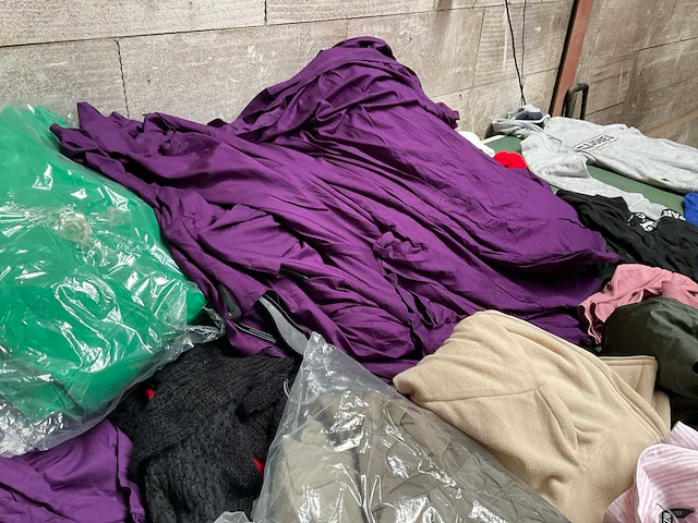 Partij kleding (145x) - afbeelding 11 van  20
