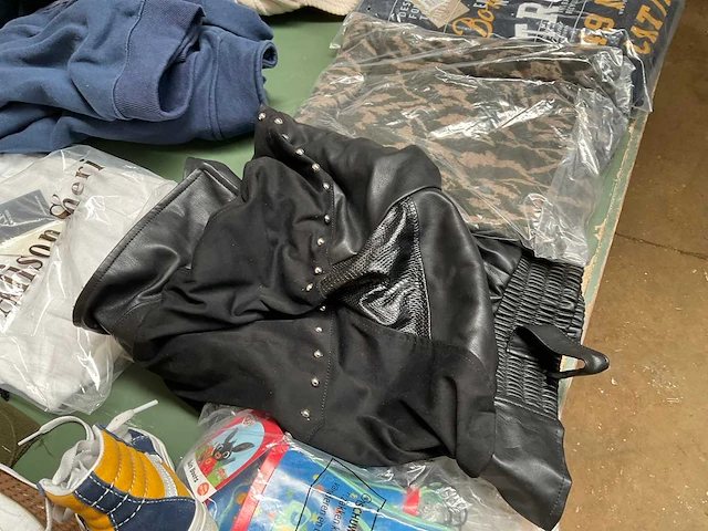 Partij kleding (45x) - afbeelding 4 van  18