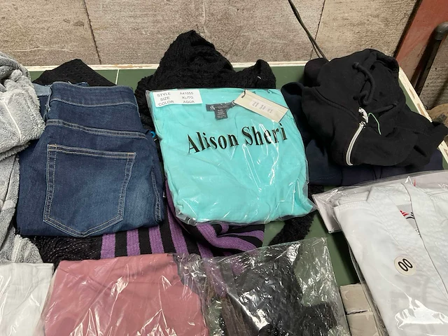 Partij kleding (45x) - afbeelding 10 van  18