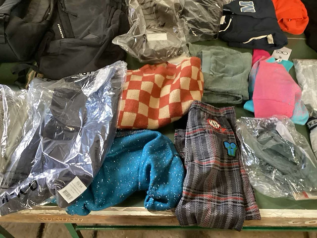 Partij kleding (50x) - afbeelding 6 van  17