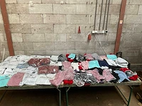 Partij kleding (80x) - afbeelding 1 van  17