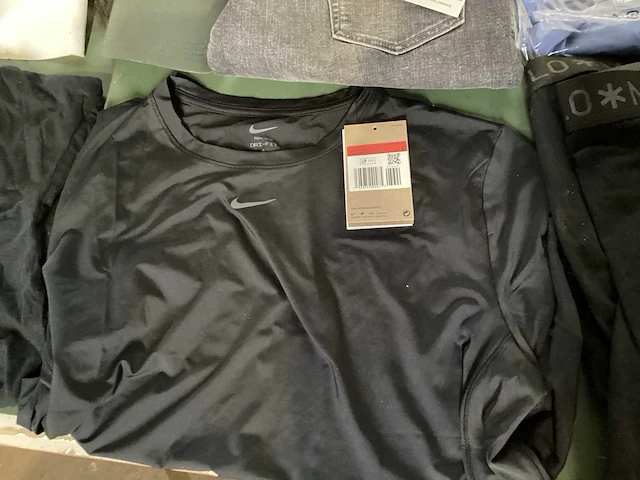 Partij kleding (ca. 100 st.) - afbeelding 19 van  23