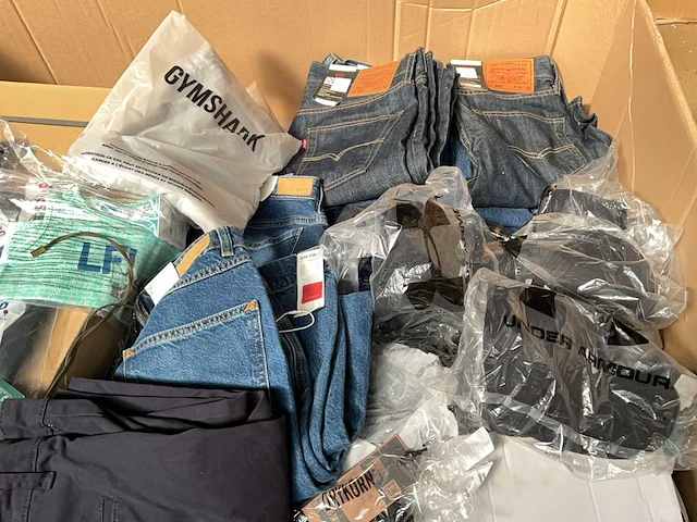 Partij kleding (ca. 1000 st.) - afbeelding 9 van  22