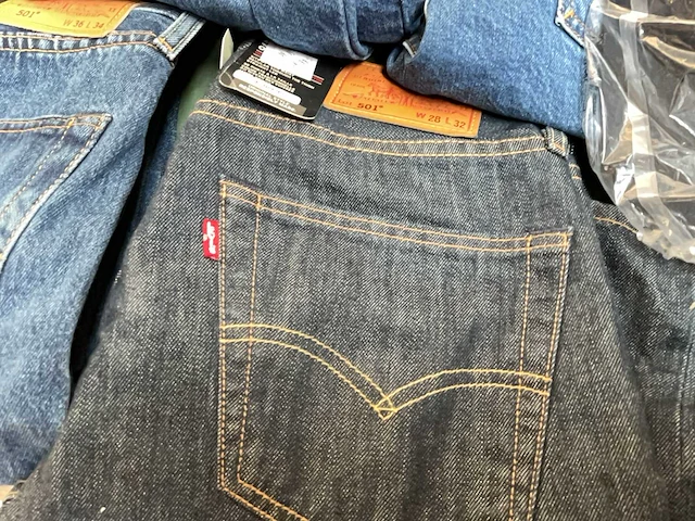 Partij kleding (ca. 1000 st.) - afbeelding 16 van  22