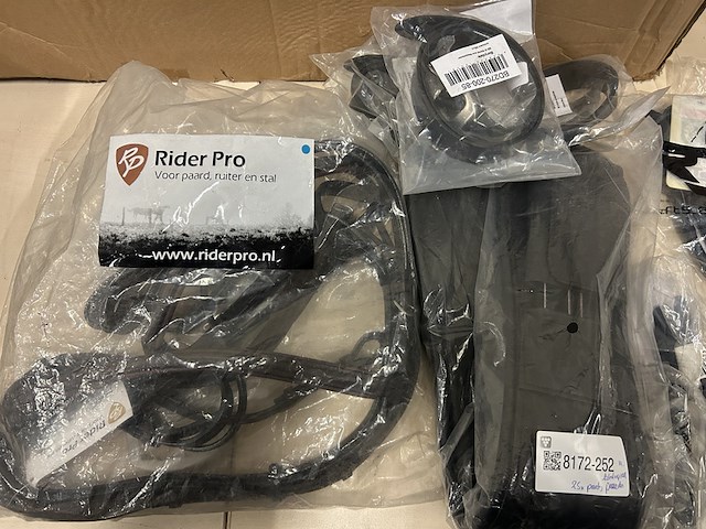 Partij kleding en accessoires voor paardensport ca. 25x rider pro, rts - afbeelding 7 van  11