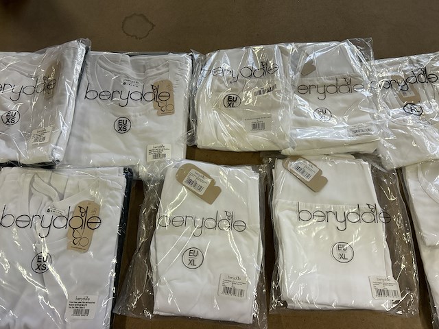 Partij kleding, lower east, berydale - afbeelding 3 van  7