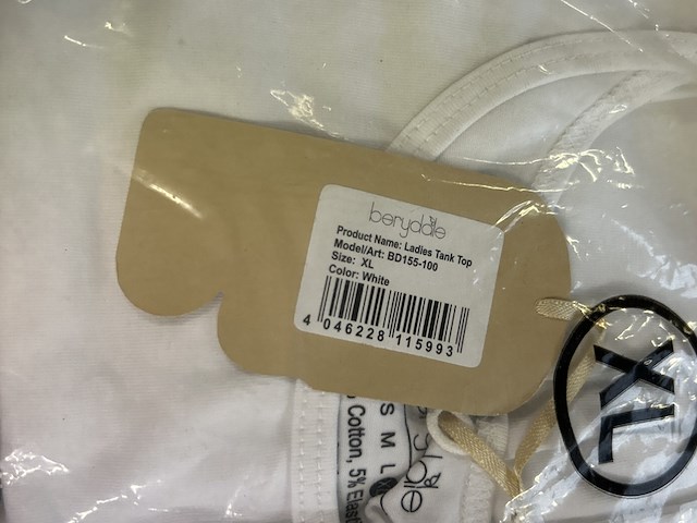 Partij kleding, lower east, berydale - afbeelding 5 van  7