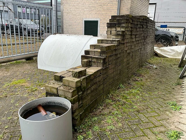 Partij klinkers - afbeelding 1 van  6