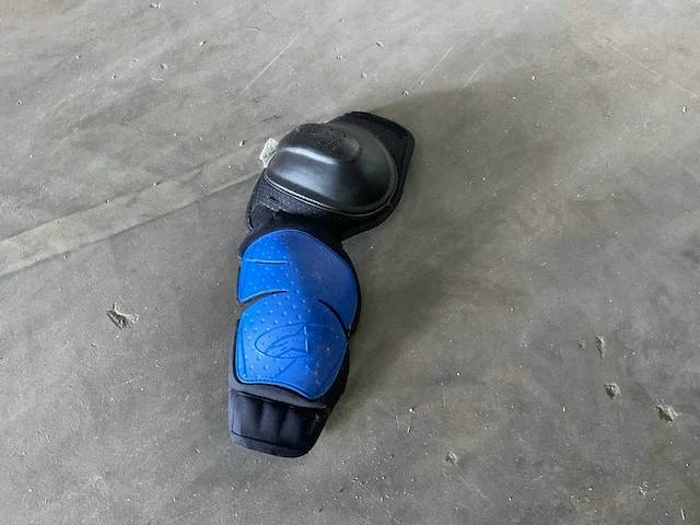 Partij kniebescherming voor motor kleding knox, mqp, uvex - afbeelding 3 van  4