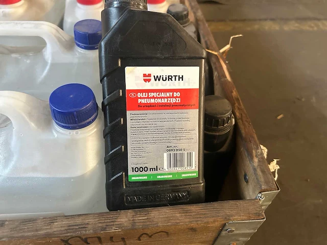 Partij koelmiddel, olie en gedemineraliseerd water (26x) - afbeelding 3 van  6