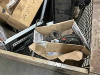 Partij koppelingen en abs onderdelen - afbeelding 3 van  12