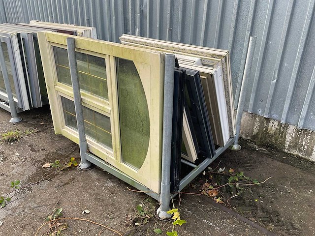 Partij kozijnen - afbeelding 2 van  6