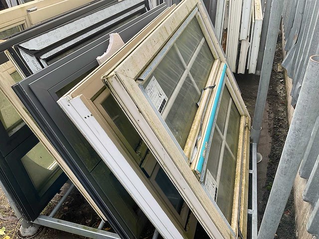 Partij kozijnen - afbeelding 4 van  6