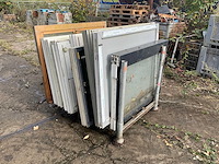 Partij kozijnen - afbeelding 1 van  7