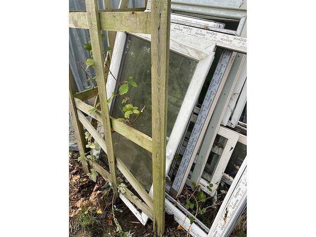 Partij kozijnen - afbeelding 4 van  5