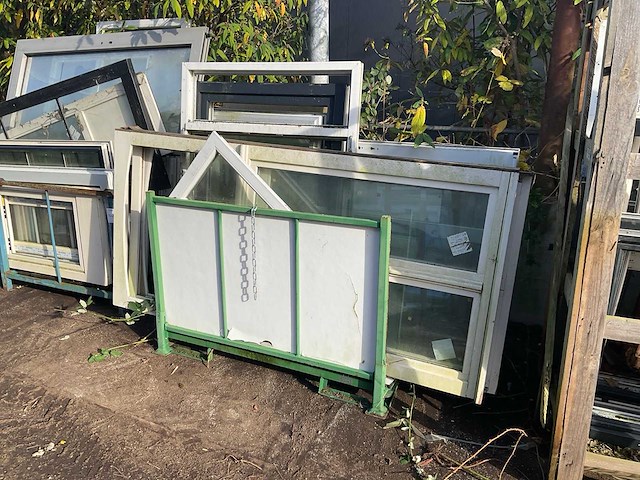 Partij kozijnen - afbeelding 2 van  4