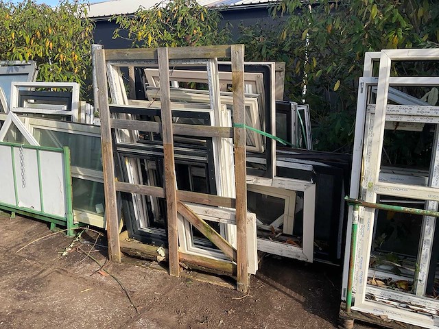 Partij kozijnen - afbeelding 2 van  5