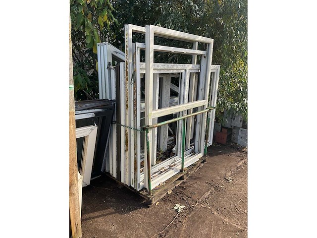 Partij kozijnen - afbeelding 4 van  4