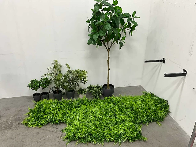 Partij kunstplanten - afbeelding 1 van  7
