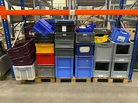 Partij kunststof bakken - afbeelding 1 van  3