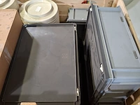 Partij kunststof dienbladen en 5x transportkist - afbeelding 7 van  8