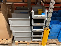 Partij kunststof magazijnbakken - afbeelding 2 van  5