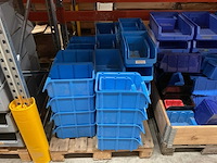 Partij kunststof magazijnbakken - afbeelding 3 van  5