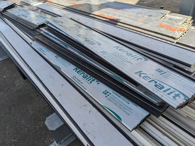 Partij kunststof materialen - afbeelding 10 van  12