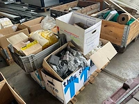 Partij kunststof onderdelen - afbeelding 2 van  8