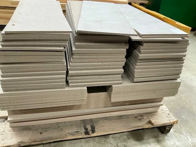 Partij kunststof plaatmateriaal - afbeelding 4 van  10