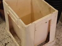 Partij kunststof plantenkratten en emmers - afbeelding 8 van  8