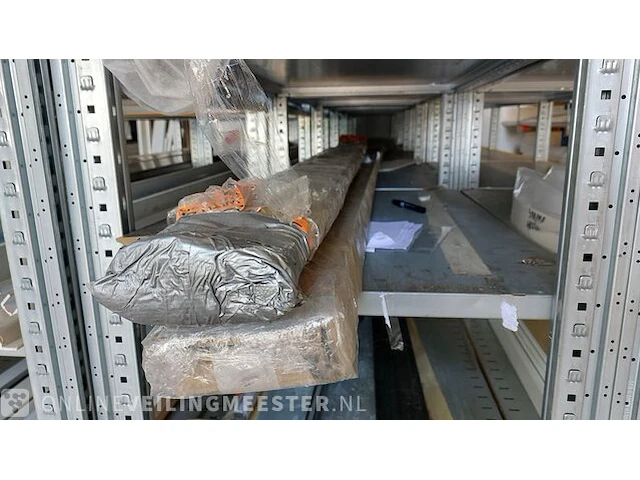 Partij kunststof profielen - afbeelding 9 van  25
