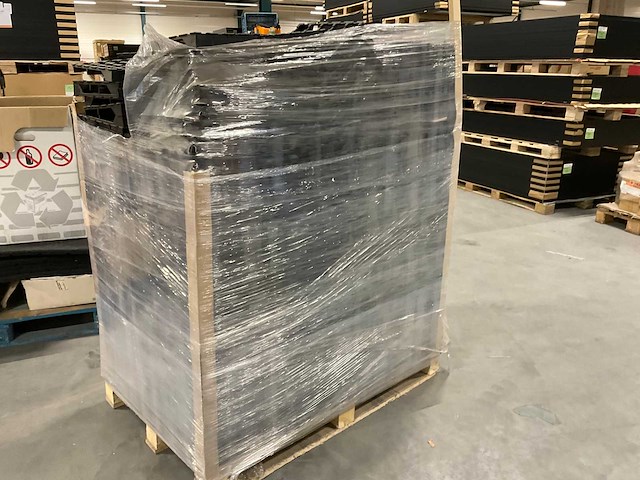 Partij kunststof roosters 30x20 cm - afbeelding 1 van  5