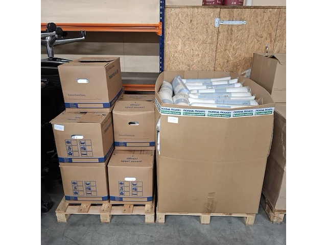 Partij kussens, hoeslakens en dekbedovertrekken, o.a. ikea - afbeelding 1 van  8