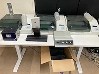 Partij laboratorium apparatuur - afbeelding 1 van  5