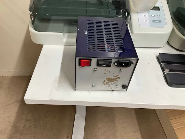 Partij laboratorium apparatuur - afbeelding 4 van  5
