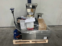 Partij laboratorium goederen - afbeelding 1 van  18