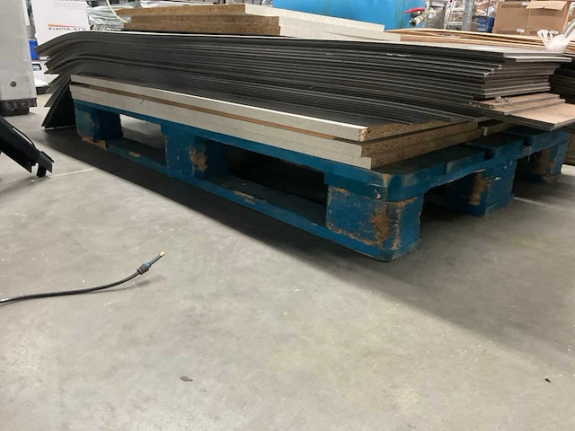 Partij laminaat - afbeelding 4 van  12