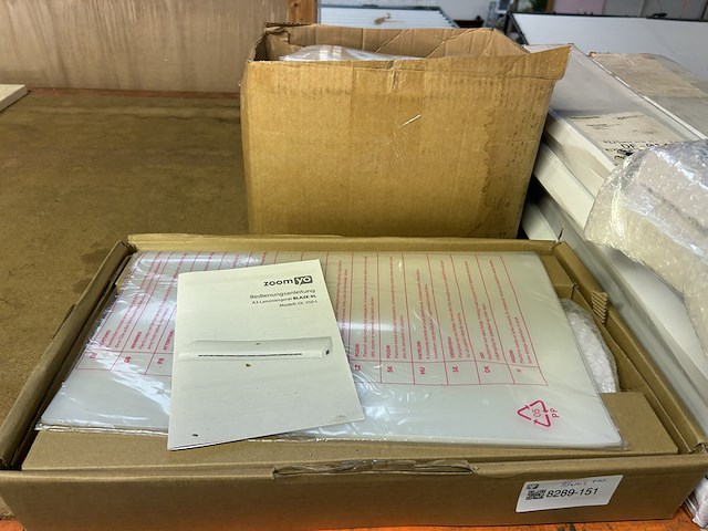 Partij lamineerapparaten en toebehoren ca. 35x, zoomyo - afbeelding 4 van  9