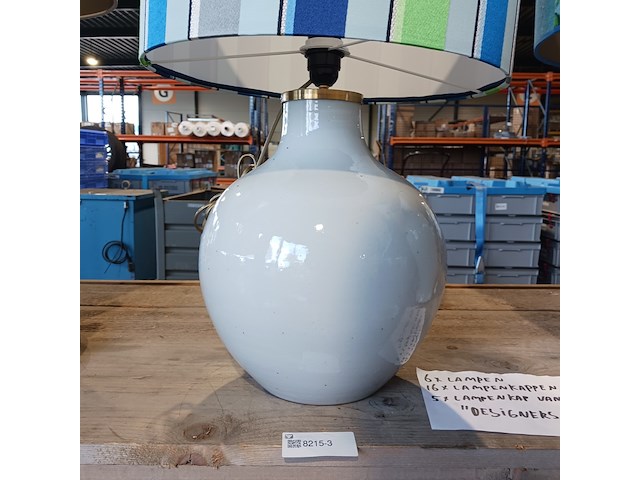 Partij lampen en lampenkappen, by louise en designers guild - afbeelding 3 van  28