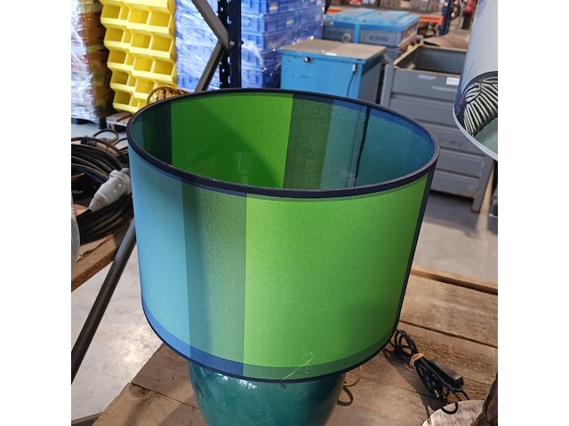 Partij lampen en lampenkappen, by louise en designers guild - afbeelding 8 van  28