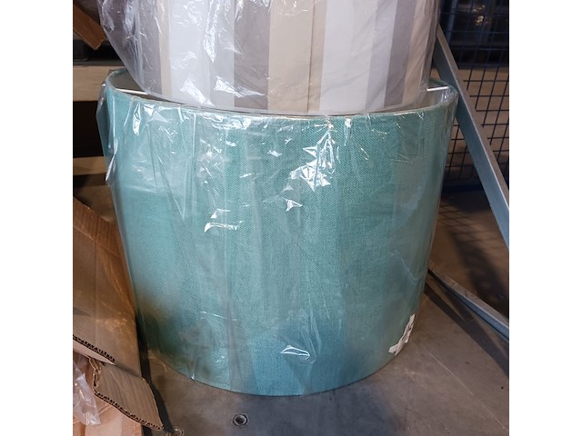 Partij lampen en lampenkappen, by louise en designers guild - afbeelding 15 van  28