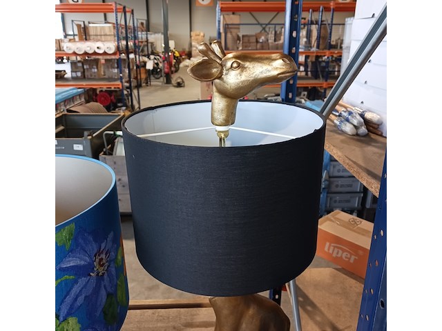 Partij lampen en lampenkappen, by louise en designers guild - afbeelding 22 van  28